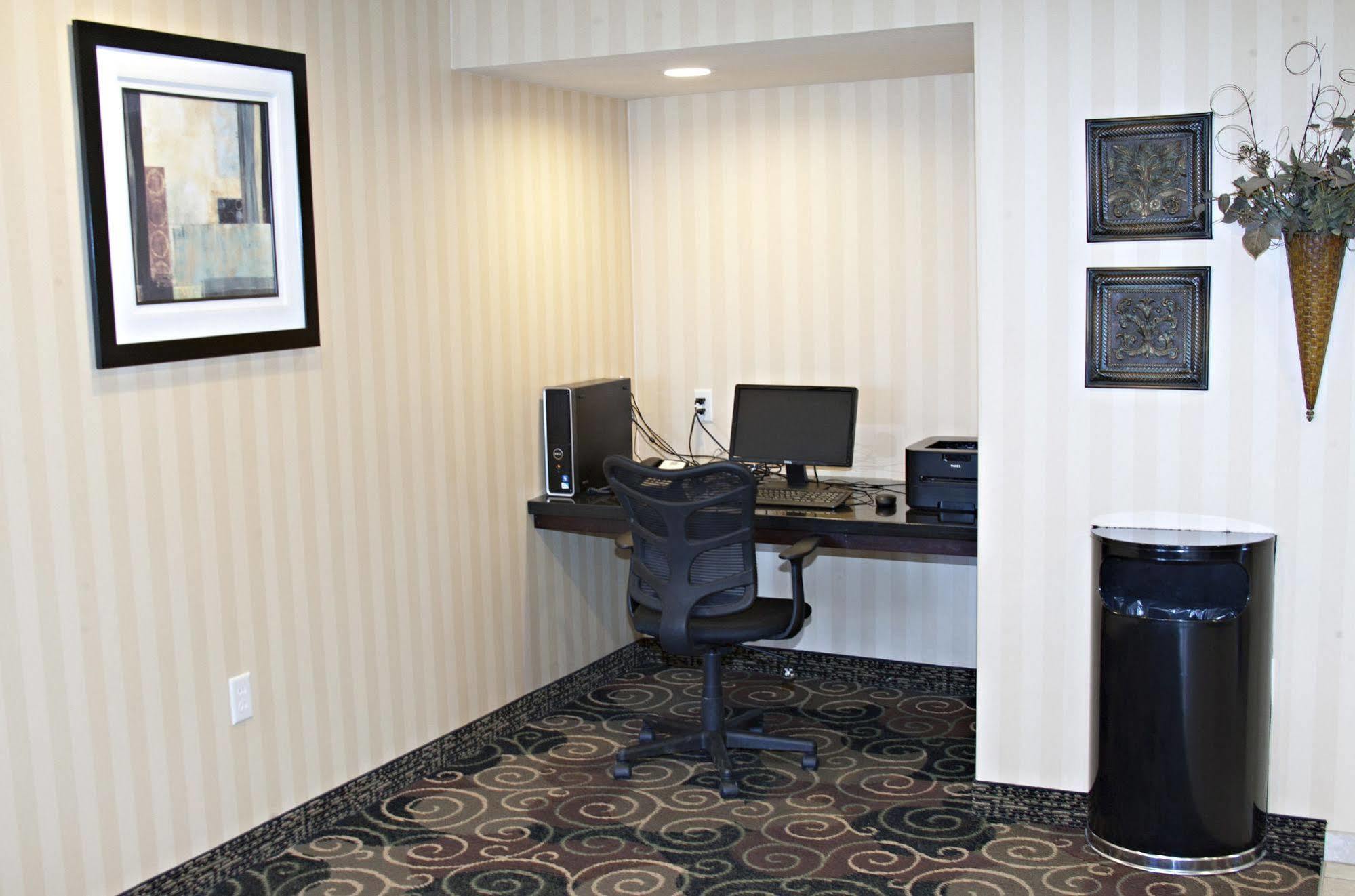 Cobblestone Inn & Suites - Langdon Exterior photo